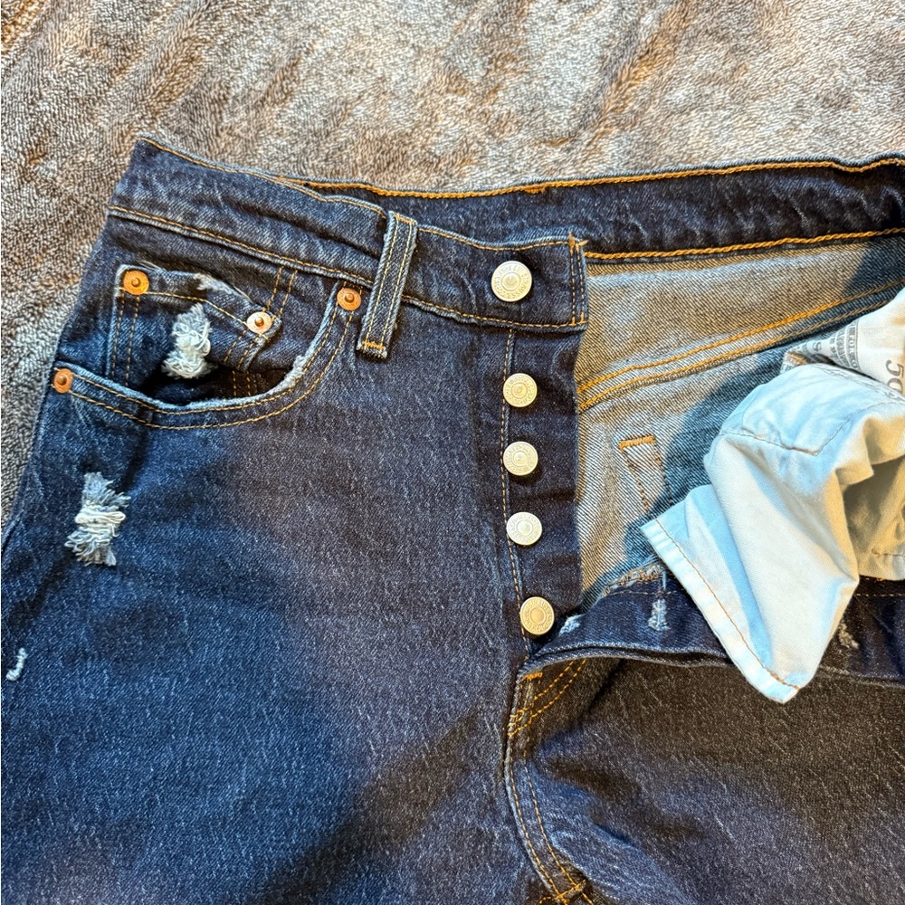 Levi’s 501 Dark Wash Blue Button-Fly Jeans - Picture 5 of 11